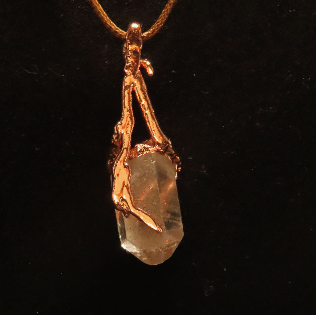 Quartz & Roots Pendant