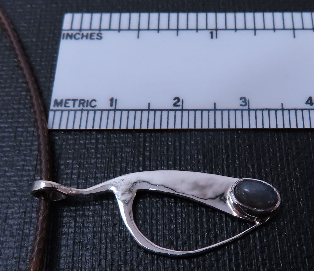 Silver Pendant with Labradorite stone