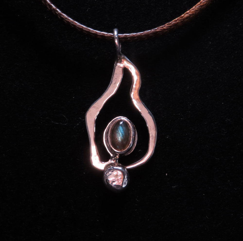 Labradorite Silver Pendant